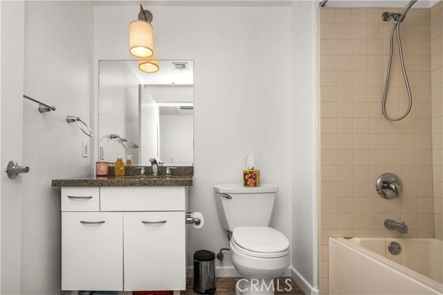 Detail Gallery Image 18 of 32 For 250 N First St #322,  Burbank,  CA 91502 - 2 Beds | 2 Baths