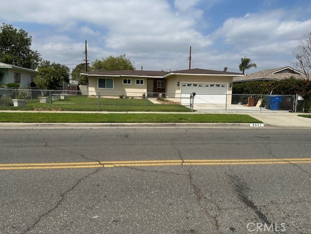 8641 Garfield, Riverside CA: https://media.crmls.org/medias/3e469a61-e5aa-4e88-a692-8997b3795d0b.jpg