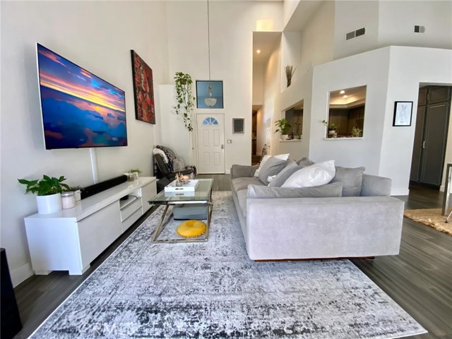 Detail Gallery Image 1 of 1 For 20331 Portview Cir #206,  Huntington Beach,  CA 92646 - 2 Beds | 2 Baths