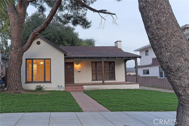 550 N 1st Avenue, Upland CA: https://media.crmls.org/medias/3e485d6a-26dc-4511-9f68-dfd5cea272ee.jpg