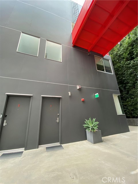 Image 2 for 803 Wilcox Ave #1, Los Angeles, CA 90038