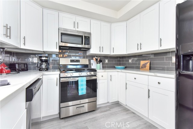 Detail Gallery Image 45 of 75 For 16791 Bayview Dr, Huntington Beach,  CA 92649 - 3 Beds | 3 Baths