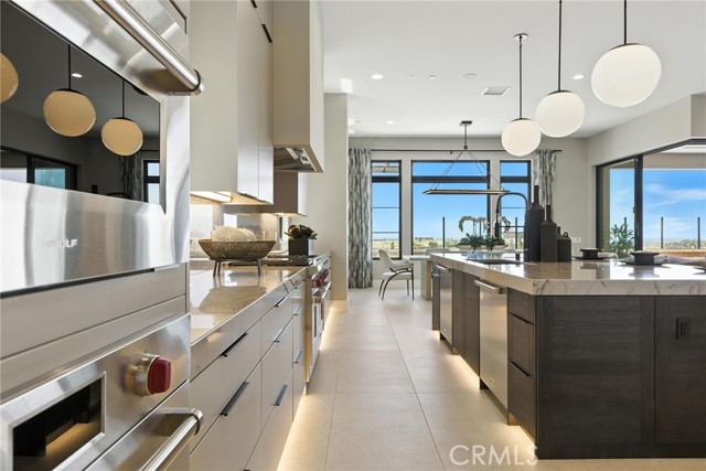 437 Promontory, Irvine CA: https://media.crmls.org/medias/3e493024-ef42-4843-a0a2-e55681bf09aa.jpg