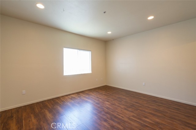 Detail Gallery Image 1 of 30 For 1538 11th, Los Angeles,  CA 90015 - 3 Beds | 2 Baths