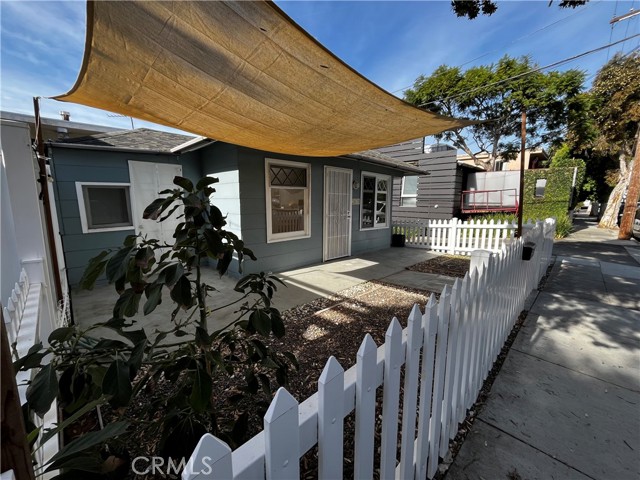 Detail Gallery Image 4 of 25 For 2638 6th St, Santa Monica,  CA 90405 - 2 Beds | 1 Baths