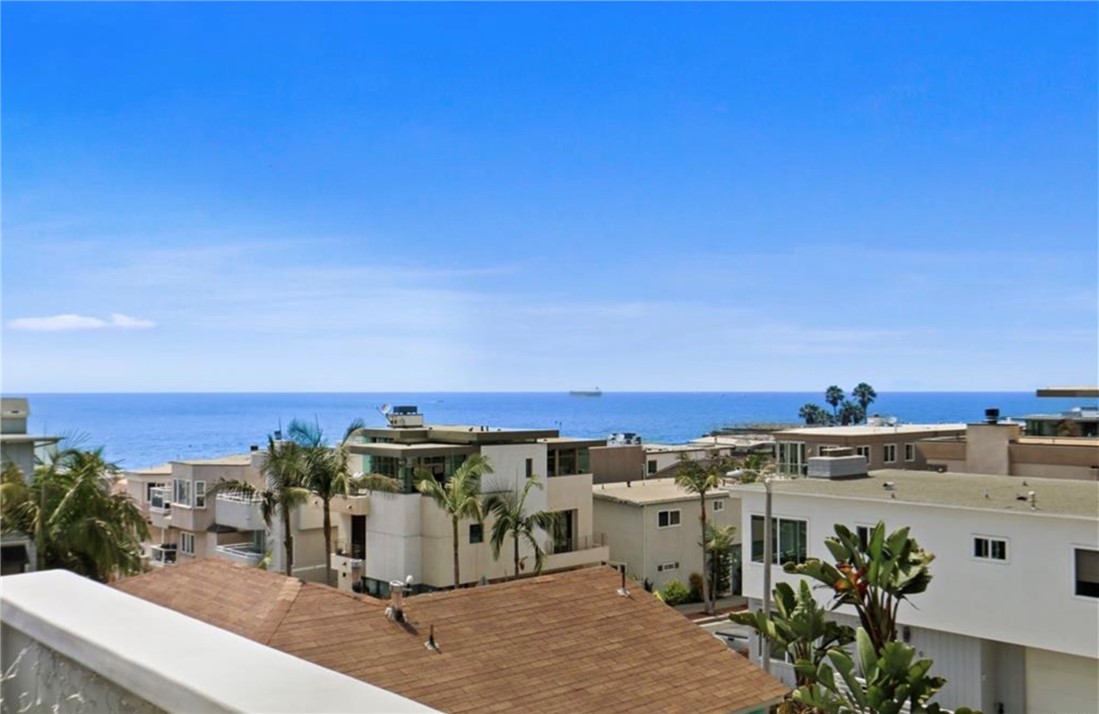 2215 Bayview Drive, Manhattan Beach, California 90266, 4 Bedrooms Bedrooms, ,4 BathroomsBathrooms,Residential,For Sale,Bayview,SB25021060