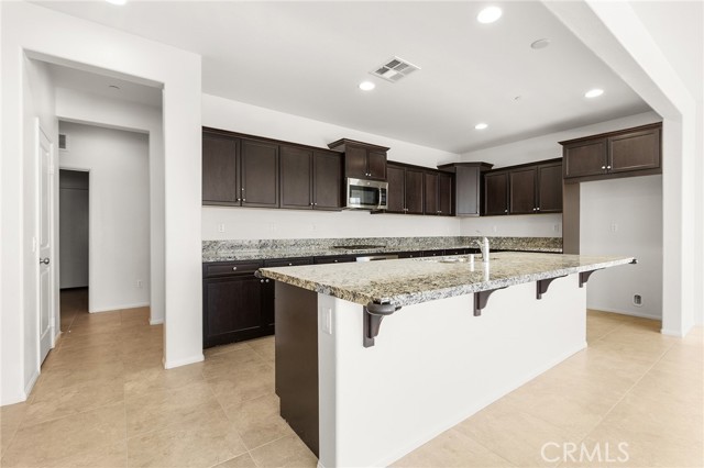 Detail Gallery Image 8 of 32 For 34852 Silversprings, Murrieta,  CA 92563 - 4 Beds | 3/1 Baths