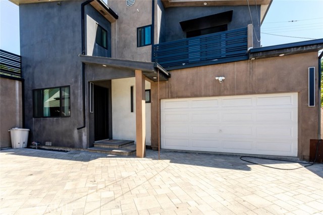 Detail Gallery Image 2 of 37 For 8252 Morse Ave, North Hollywood,  CA 91605 - 3 Beds | 3 Baths