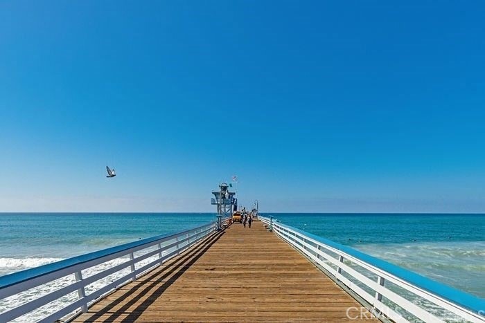 https://media.crmls.org/medias/3e4bf5d7-f8b1-429b-b7ed-0949f41fa29f.jpg?preset=X-Large