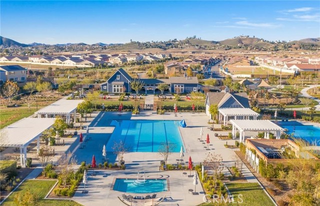 Detail Gallery Image 2 of 25 For 30545 Green Vista Dr, Menifee,  CA 92584 - 4 Beds | 2/1 Baths