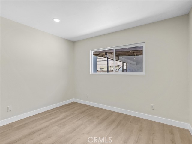410 S Ford Boulevard, Los Angeles CA: https://media.crmls.org/medias/3e4c4f7c-d6e5-48a9-902d-bac2a42bc985.jpg
