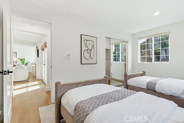 Detail Gallery Image 18 of 34 For 12308 La Maida St, Valley Village,  CA 91607 - 3 Beds | 2 Baths