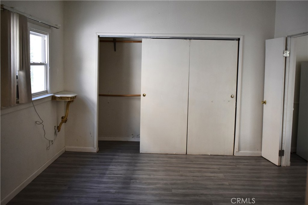 https://media.crmls.org/medias/3e4e12a2-5573-4167-a085-e95f5cdf8a49.jpg?preset=X-Large