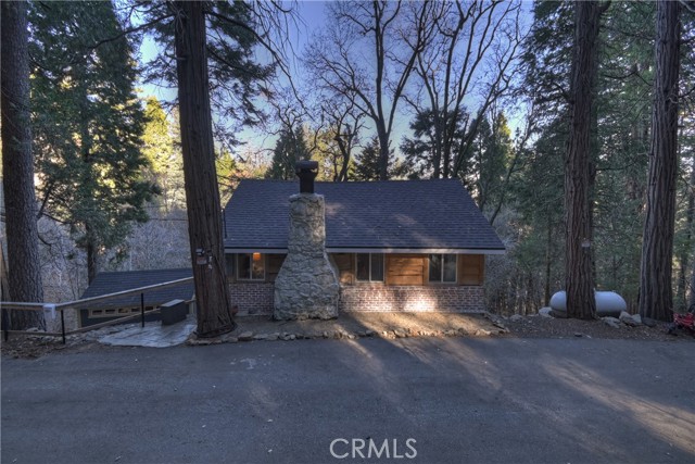 687 Spring, Cedarpines Park CA: https://media.crmls.org/medias/3e4e62d4-78b2-4f91-a0e3-1f51049b4f4c.jpg