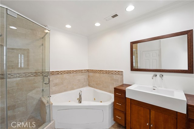 Detail Gallery Image 27 of 39 For 23172 Gainford St, Woodland Hills,  CA 91364 - 3 Beds | 2/1 Baths