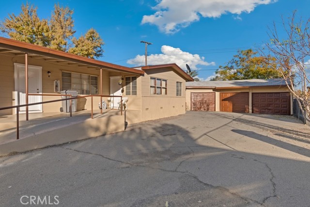 546 N 5th Street, Banning CA: https://media.crmls.org/medias/3e4f484b-ef10-4839-8ac3-74948da2829e.jpg