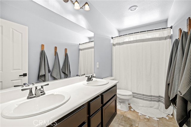 21 Mira Segura, Rancho Santa Margarita CA: https://media.crmls.org/medias/3e502165-7b85-407c-9002-bd769ed135c5.jpg