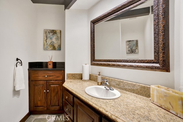 266 Canyon Acres Drive, Laguna Beach CA: https://media.crmls.org/medias/3e505570-c45b-463b-be4d-9c9ecd7562a9.jpg