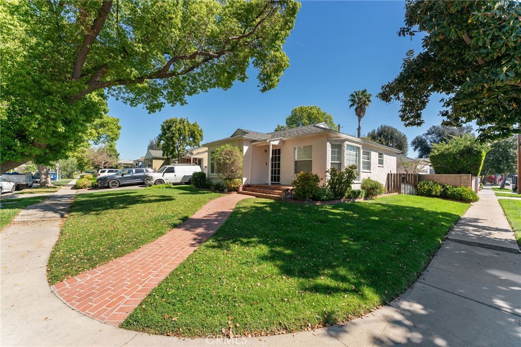 6524 Forbes