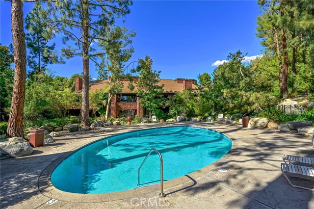 Detail Gallery Image 24 of 37 For 2756 Pine Creek, Fullerton,  CA 92835 - 1 Beds | 1/1 Baths