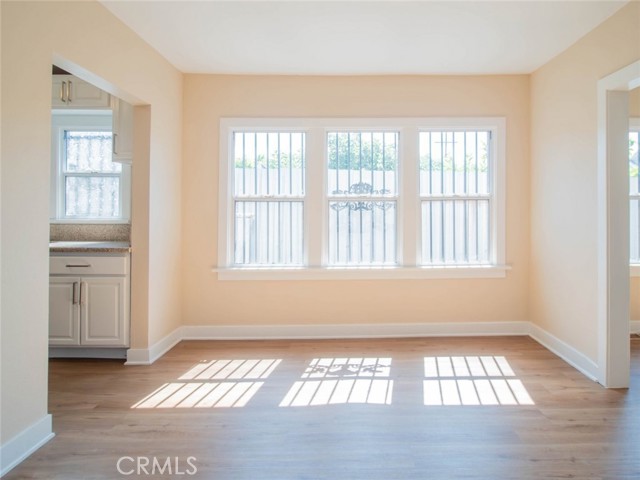 1805 W 35th Street, Los Angeles CA: https://media.crmls.org/medias/3e50d89b-5f8e-47c9-9b81-2aa4e006afea.jpg