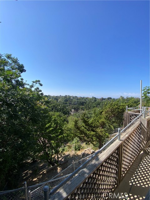 631 1/2 Benson Way, Thousand Oaks CA: https://media.crmls.org/medias/3e51d099-058a-44dd-bbbf-7af27e11b09c.jpg