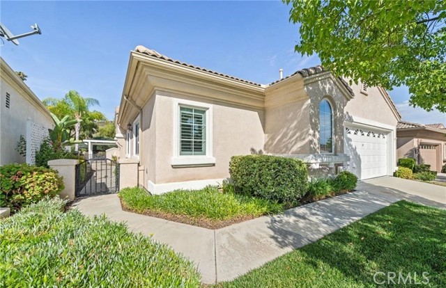 24252 Calle Artino, Murrieta CA: https://media.crmls.org/medias/3e52ae50-3a61-4cee-9b86-68583a2ab7a5.jpg