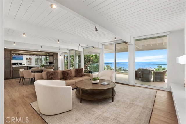 Detail Gallery Image 31 of 48 For 365 Heather Pl, Laguna Beach,  CA 92651 - 5 Beds | 4 Baths