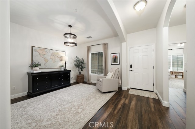 Detail Gallery Image 4 of 37 For 13515 Arden Forest Dr, Bakersfield,  CA 93314 - 3 Beds | 2 Baths