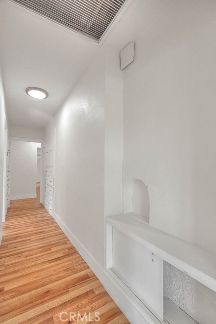 547 W 106th Street, Los Angeles CA: https://media.crmls.org/medias/3e53fee9-ac9a-446c-b77f-e3080002ed1c.jpg