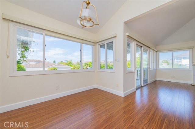 Detail Gallery Image 18 of 39 For 820 Gardenia, Corona Del Mar,  CA 92625 - 2 Beds | 2 Baths