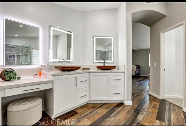 Detail Gallery Image 14 of 28 For 575 Rembrandt, Corona,  CA 92882 - 4 Beds | 3 Baths