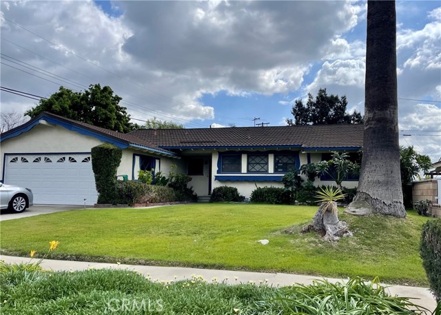 1086 E Wanamaker Dr, Covina, CA 91724