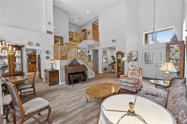 Detail Gallery Image 10 of 43 For 17 via Anadeja, Rancho Santa Margarita,  CA 92688 - 4 Beds | 3 Baths