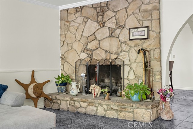 Detail Gallery Image 8 of 22 For 604 E Ash St, Brea,  CA 92821 - 4 Beds | 2 Baths