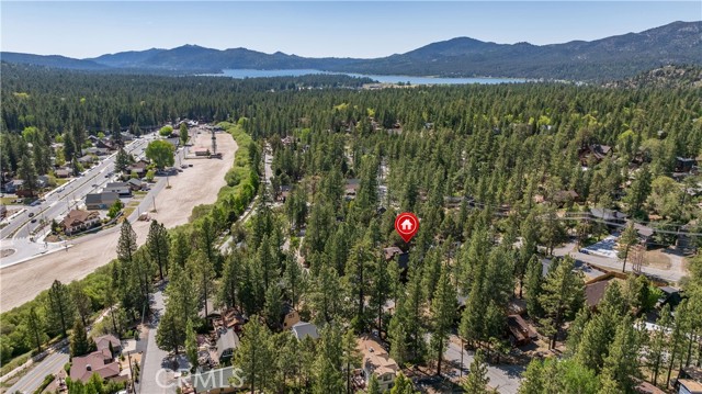 42816 Monterey Street, Big Bear Lake CA: https://media.crmls.org/medias/3e57fdda-57de-4c84-967a-19d9625b4f99.jpg