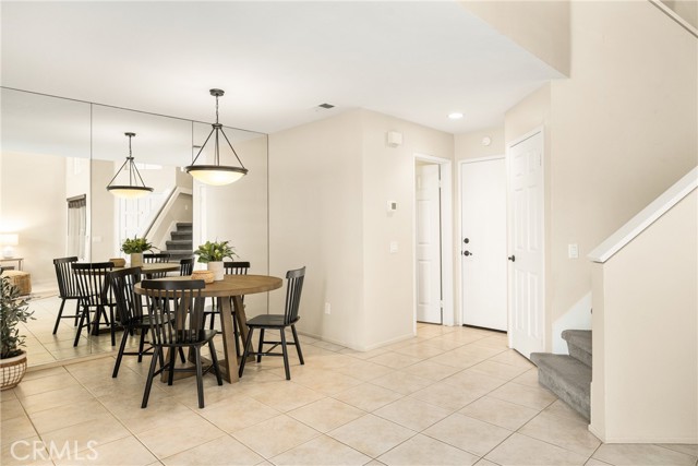 Detail Gallery Image 10 of 38 For 2527 Avenita Alpera, Tustin,  CA 92782 - 2 Beds | 2/1 Baths