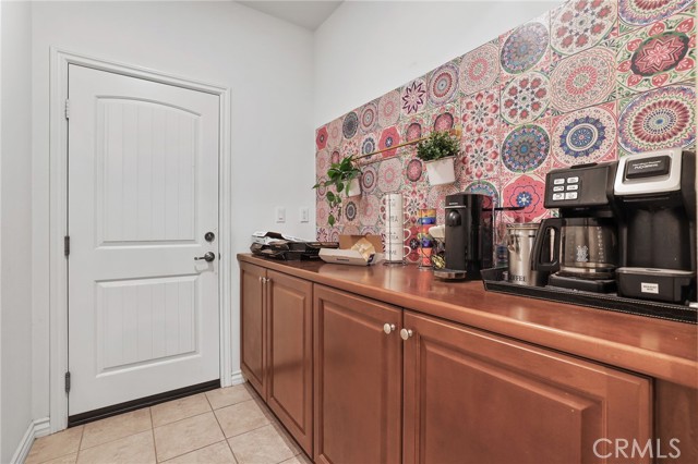 Detail Gallery Image 14 of 32 For 16483 Minneola, Riverside,  CA 92503 - 7 Beds | 4/1 Baths