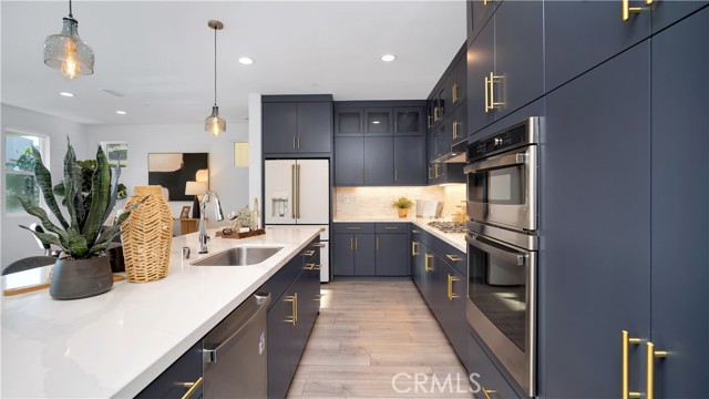 Detail Gallery Image 13 of 47 For 233 Tank, Irvine,  CA 92618 - 3 Beds | 2/1 Baths