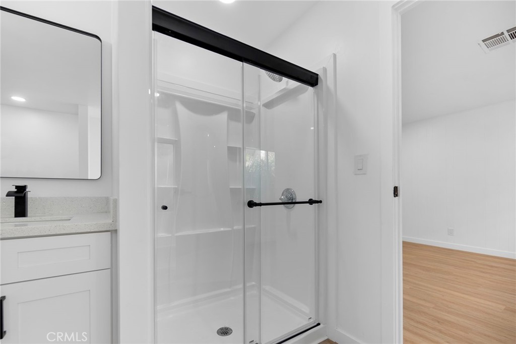 MLS #OC25240033 image #40