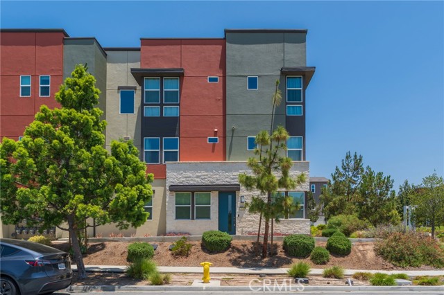 1100 Epic, Irvine CA: https://media.crmls.org/medias/3e5ad940-6f43-4046-be13-d5dcdd98e719.jpg