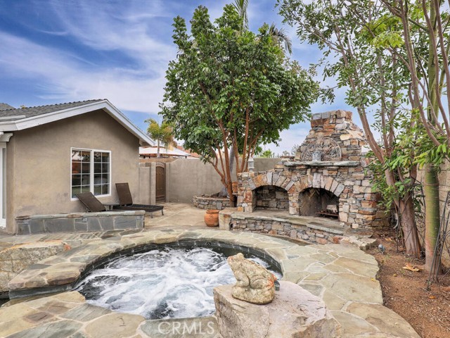 25322 Romera Place, Lake Forest CA: https://media.crmls.org/medias/3e5bf27b-88d1-40b8-bf11-1aec156db35a.jpg