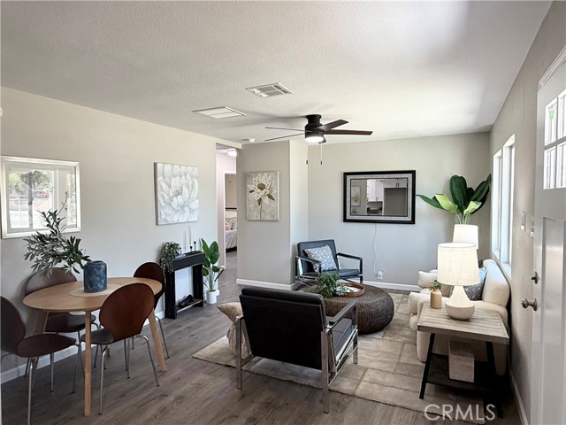 Detail Gallery Image 5 of 27 For 9196 Redwood Ave, Fontana,  CA 92335 - 3 Beds | 2 Baths