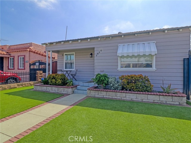 5960 Lime Avenue, Long Beach CA: https://media.crmls.org/medias/3e5d90b6-a040-4060-8ed3-3f7f3397d882.jpg