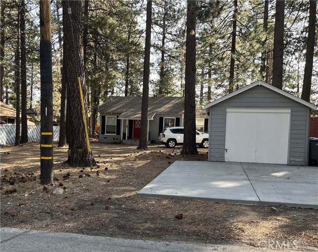 541 Timber Lane, Big Bear Lake CA: https://media.crmls.org/medias/3e5e292c-8d80-4f3f-b0e3-a736a57b8c1d.jpg