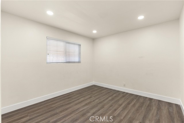 Detail Gallery Image 17 of 25 For 230 E Hoover Ave, Orange,  CA 92867 - 4 Beds | 2 Baths