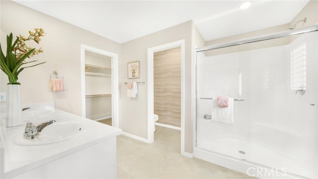 Detail Gallery Image 12 of 22 For 19279 Beech Grove St, Riverside,  CA 92507 - 3 Beds | 2/1 Baths