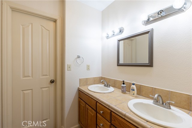 Detail Gallery Image 16 of 49 For 9822 Marshview Way, Lower Lake,  CA 95457 - 6 Beds | 2/1 Baths