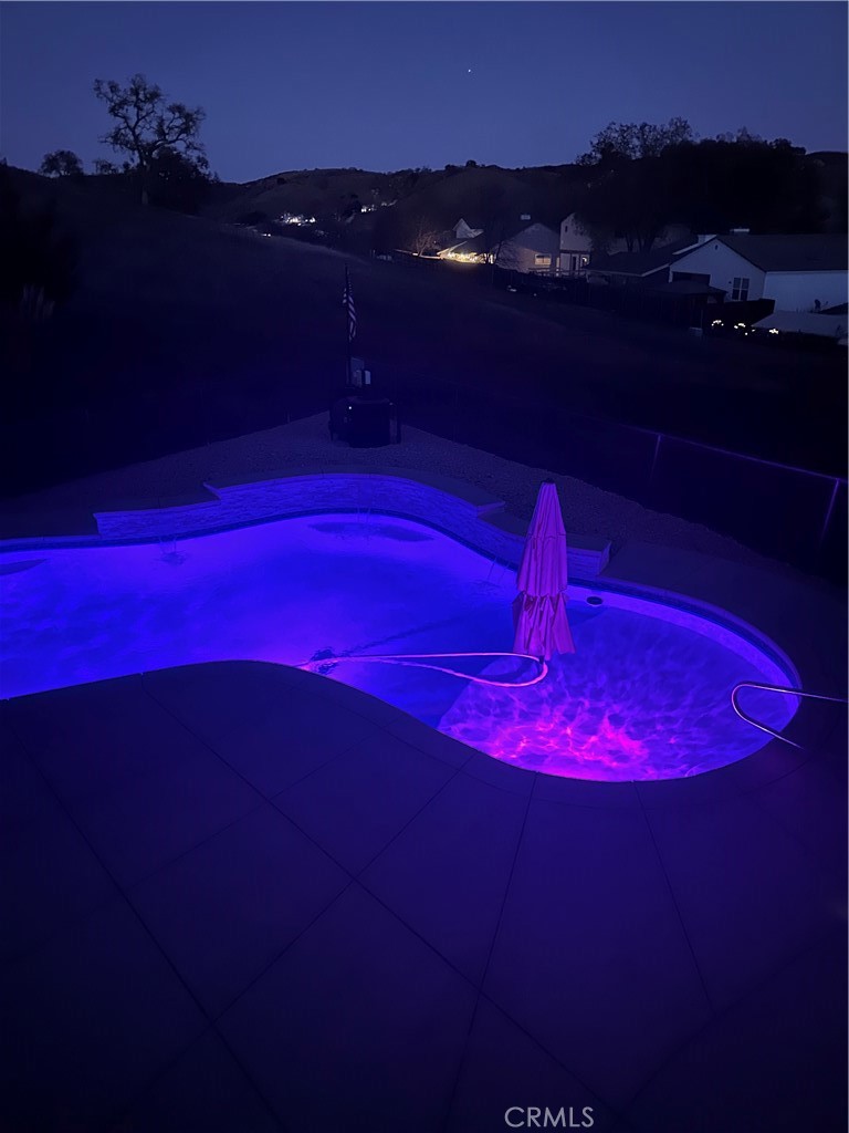 https://media.crmls.org/medias/3e5f98c2-1b10-4167-b2d5-6bfa7e4e741b.jpg?preset=X-Large