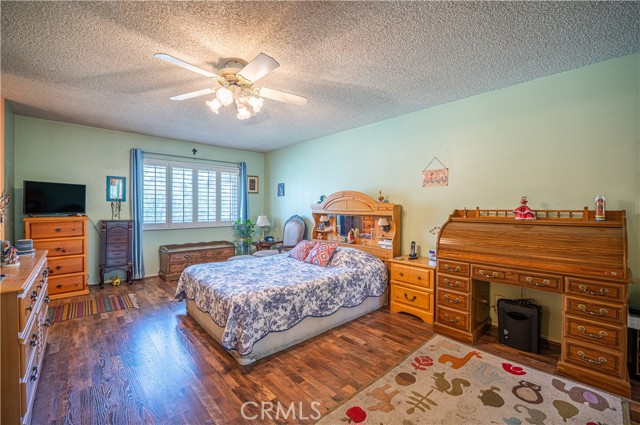 9739 Reseda Boulevard, Northridge CA: https://media.crmls.org/medias/3e602e1d-aadd-4eb4-8980-18a3248fcc4b.jpg